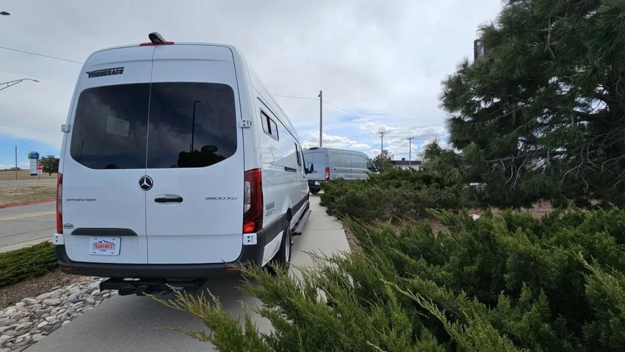 2022 Mercedes Benz Sprinter 3500XD | Photo 7 of 40