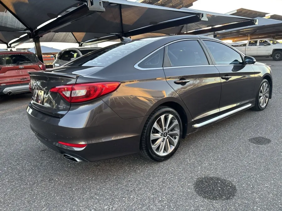 2015 Hyundai Sonata 2.4L Sport | Photo 4 of 20