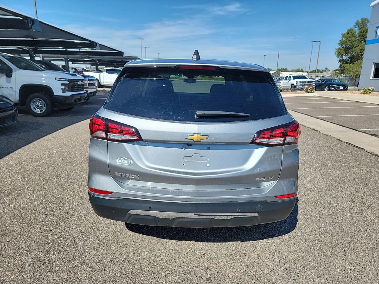 2023 Chevrolet Equinox LT | Photo 3 of 17