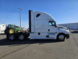 2024 Freightliner Cascadia | Thumbnail Photo 5 of 23