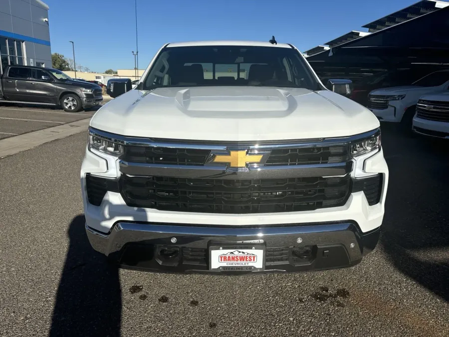 2025 Chevrolet Silverado 1500 LT | Photo 7 of 21