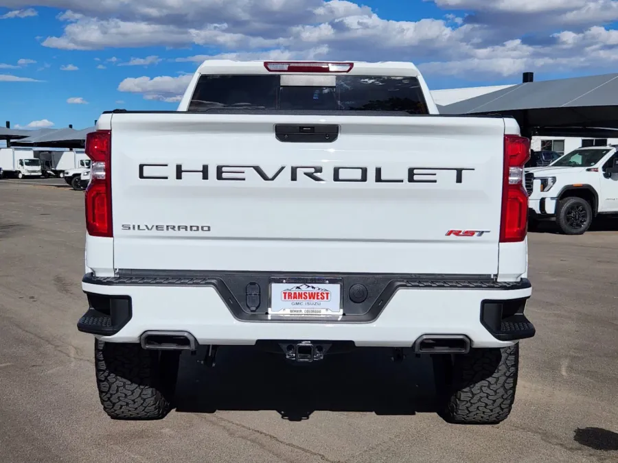 2021 Chevrolet Silverado 1500 RST | Photo 13 of 39