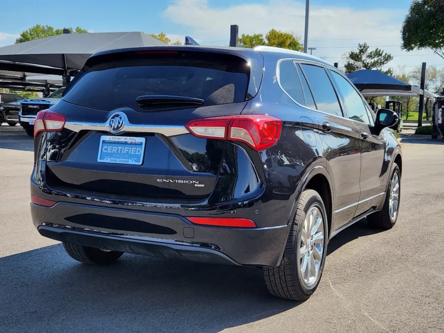 2020 Buick Envision Essence | Photo 2 of 30