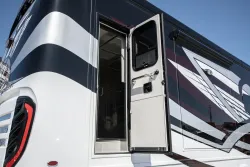 2023 Newmar Supreme Aire 4509 | Thumbnail Photo 7 of 45