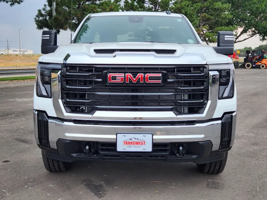 2024 GMC Sierra 2500HD Pro | Photo 4 of 27