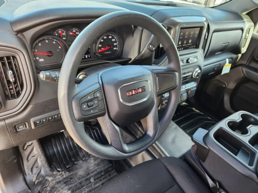 2025 GMC Sierra 3500HD CC Pro | Photo 8 of 30