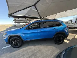 2023 Jeep Cherokee Altitude Lux | Thumbnail Photo 1 of 16