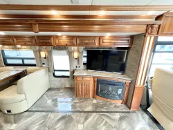 2016 Newmar Dutch Star 4018 | Thumbnail Photo 8 of 32