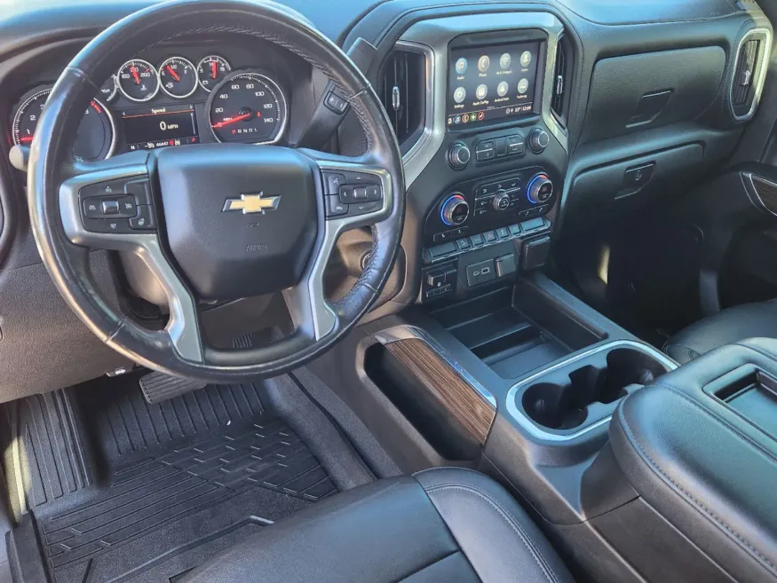 2022 Chevrolet Silverado 2500HD LT | Photo 14 of 25