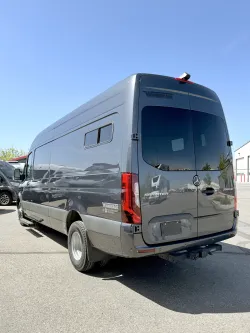 2023 Winnebago Adventure Wagon 70 SE | Thumbnail Photo 8 of 11