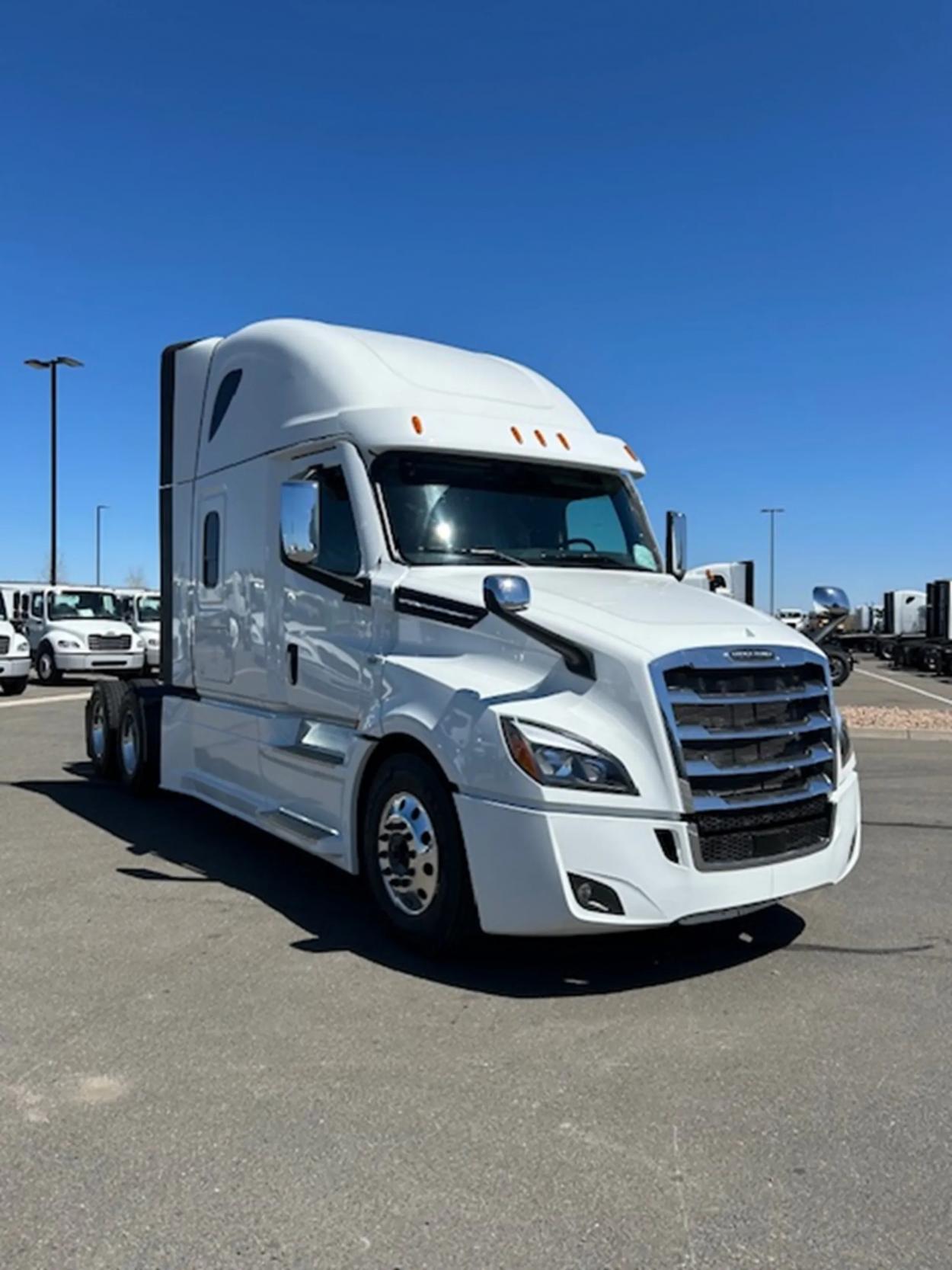 2025 Freightliner Cascadia 126 | Photo 6 of 16