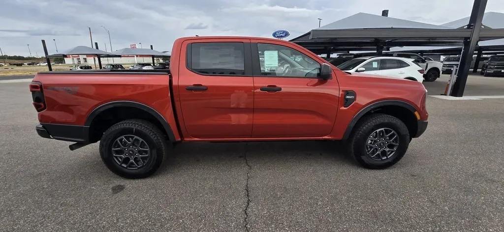 2024 Ford Ranger | Photo 4 of 31