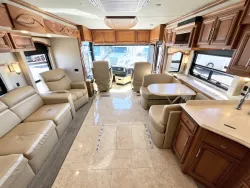 2018 Newmar Ventana 3412 | Thumbnail Photo 5 of 27