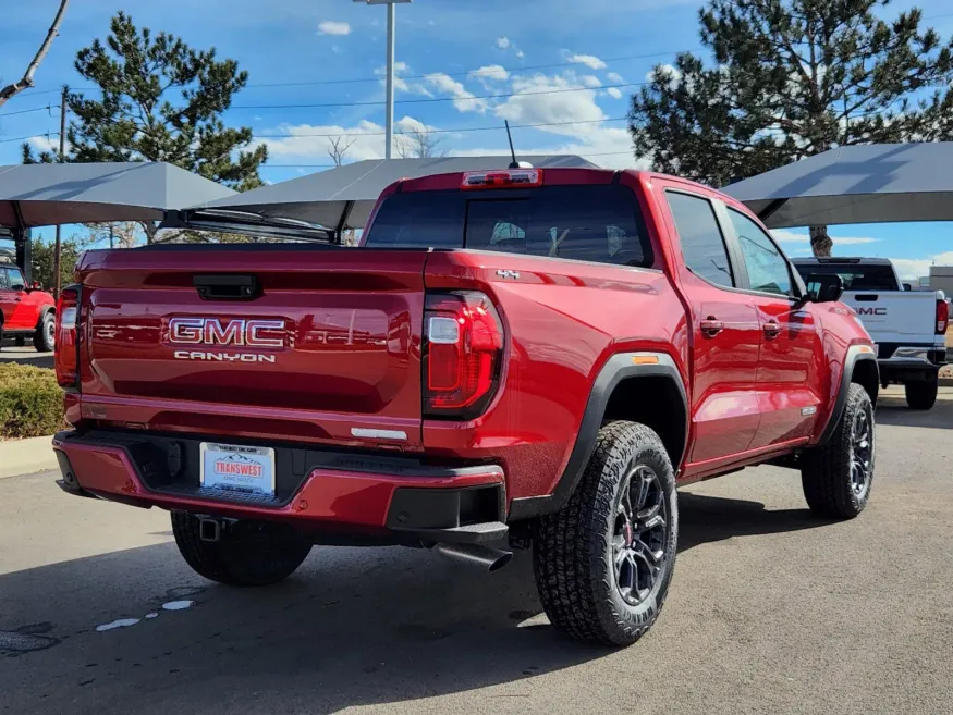 2025 GMC Canyon 4WD Elevation | Photo 2 of 31