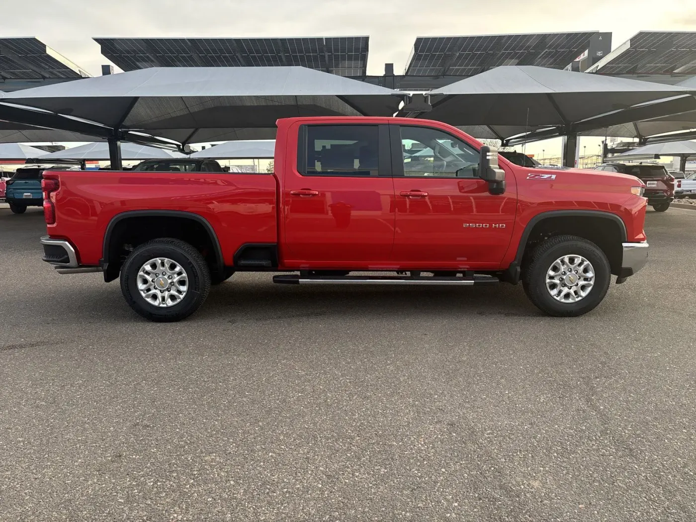 2025 Chevrolet Silverado 2500HD LT | Photo 5 of 19