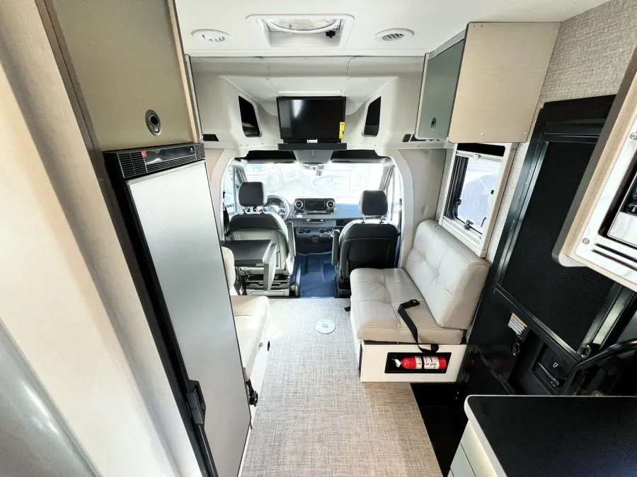 2025 Winnebago EKKO 23B | Photo 4 of 20