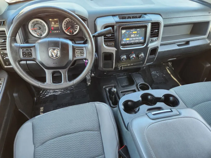 2016 RAM 2500 Tradesman | Photo 11 of 29