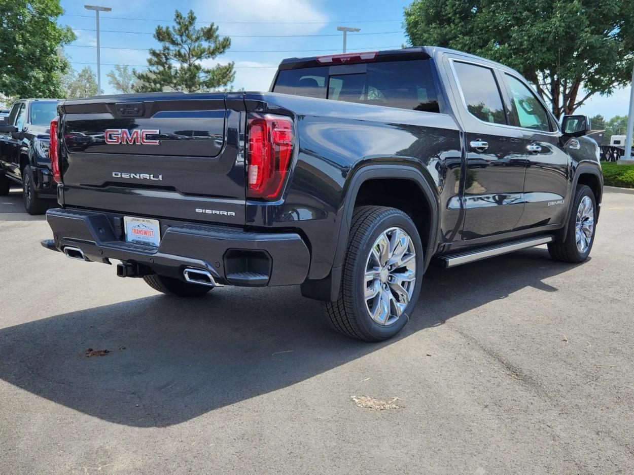 2024 GMC Sierra 1500 Denali | Photo 2 of 27