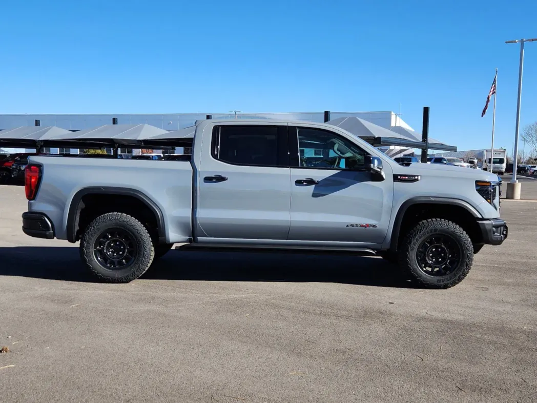 2025 GMC Sierra 1500 AT4X 