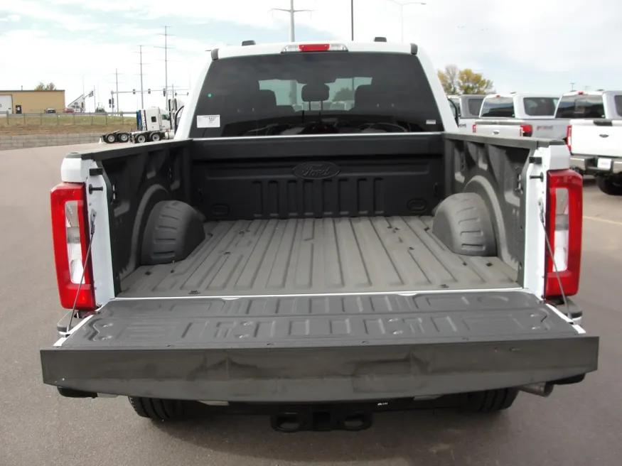 2024 Ford F250 | Photo 13 of 16