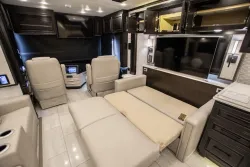 2024 Newmar London Aire 4551 | Thumbnail Photo 13 of 34