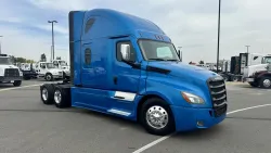 2023 Freightliner Cascadia 126 | Thumbnail Photo 3 of 24