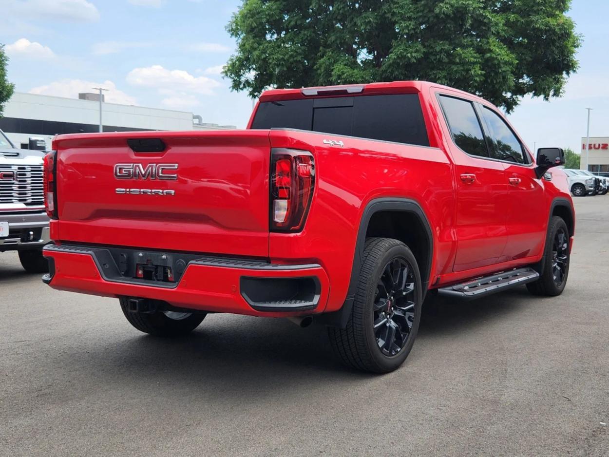 2021 GMC Sierra 1500 Elevation | Photo 2 of 26