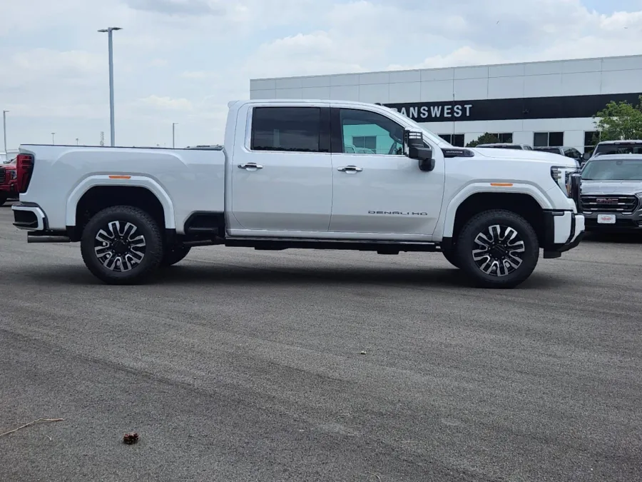 2024 GMC Sierra 2500HD Denali Ultimate | Photo 1 of 28