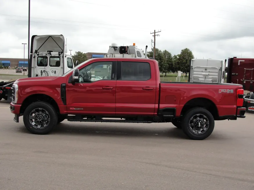 2024 Ford F-350 | Photo 2 of 19