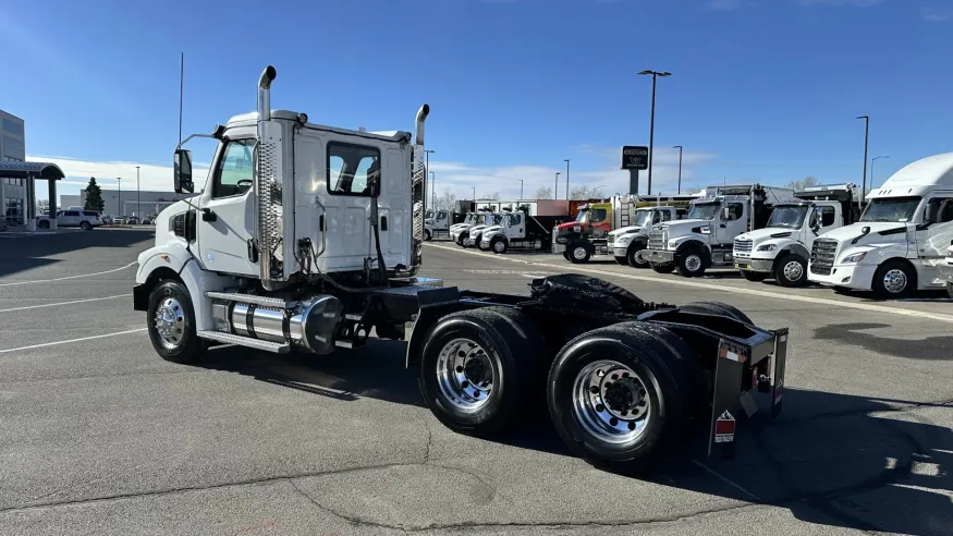 2023 Western Star 49X | Photo 7 of 13