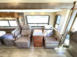 2017 Newmar King Aire 4519 | Thumbnail Photo 8 of 33