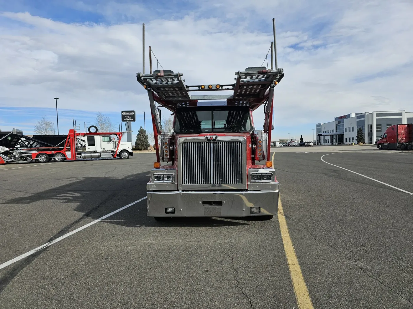 2020 Western Star 4900FA | Photo 2 of 30