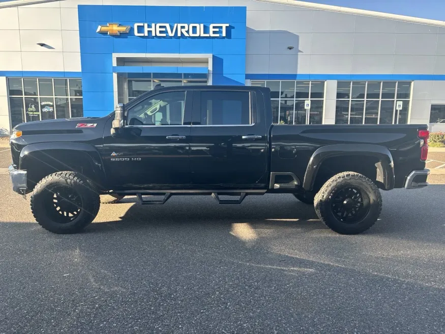 2020 Chevrolet Silverado 2500HD LTZ | Photo 1 of 22