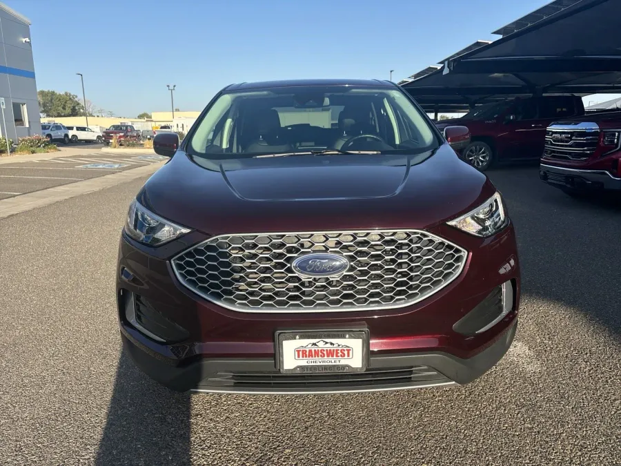 2023 Ford Edge SEL | Photo 7 of 20