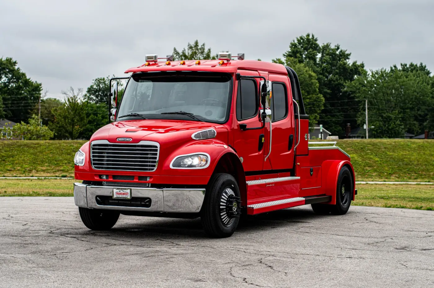 2023 Freightliner M2 106 Bolt | Photo 4 of 25