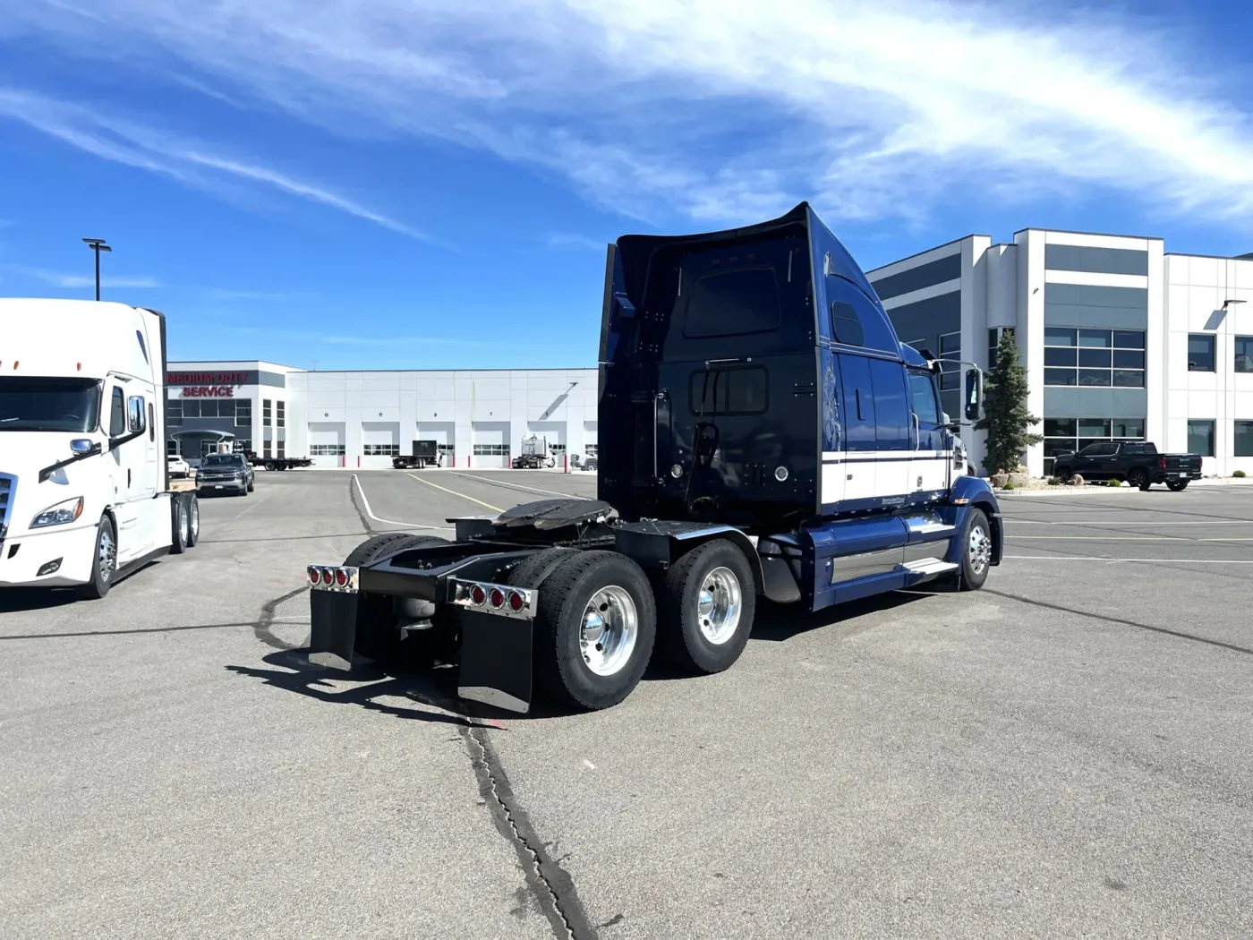 2020 Western Star 5700XE | Photo 5 of 22