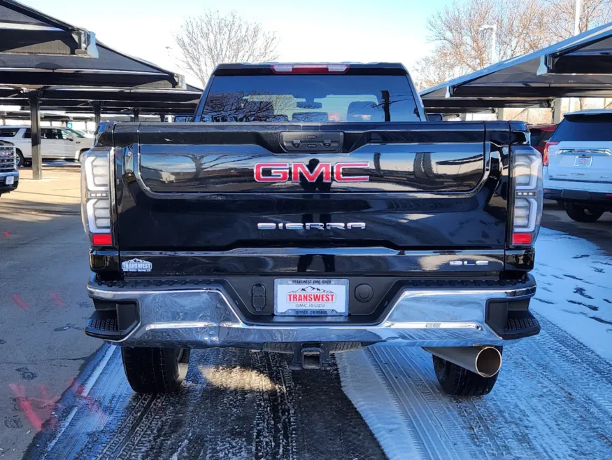 2023 GMC Sierra 3500HD SLE | Photo 13 of 31