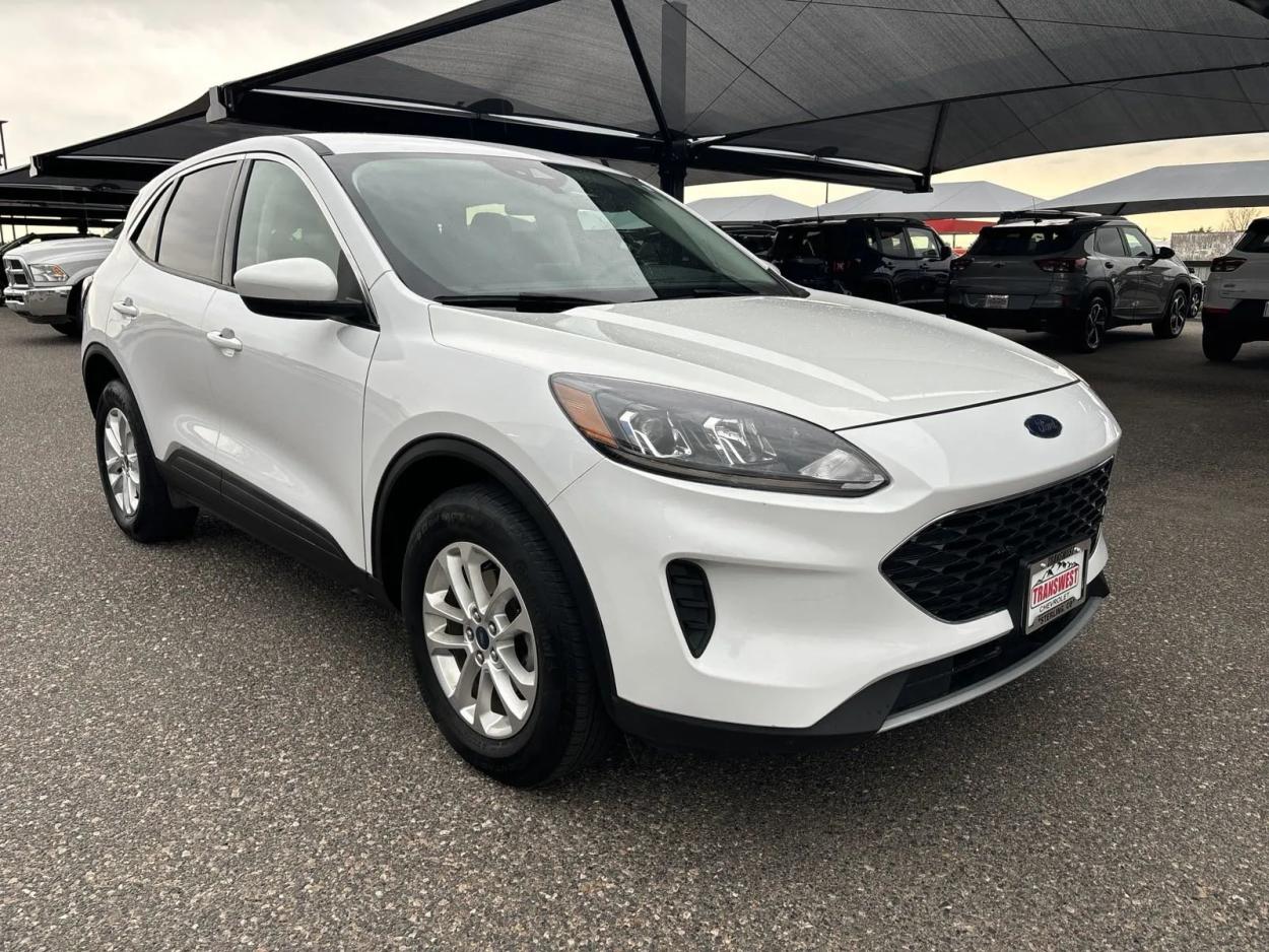 2021 Ford Escape SE | Photo 7 of 20