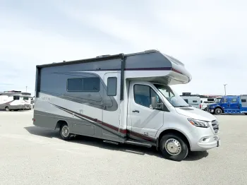 2021 Winnebago Vita 24P