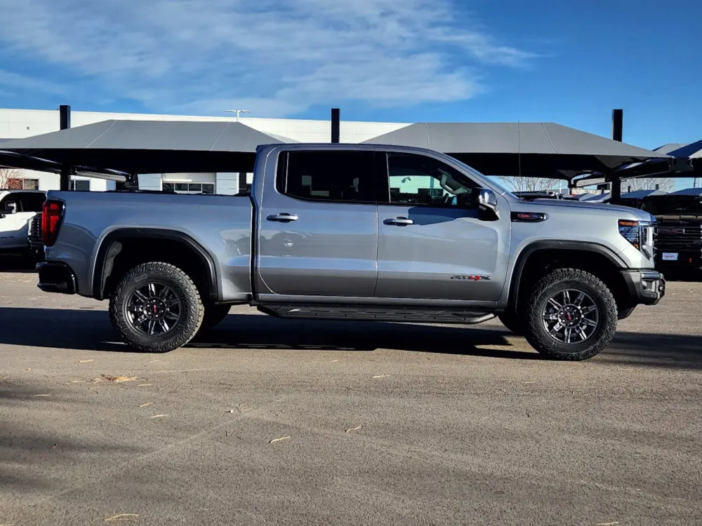 2025 GMC Sierra 1500 AT4X