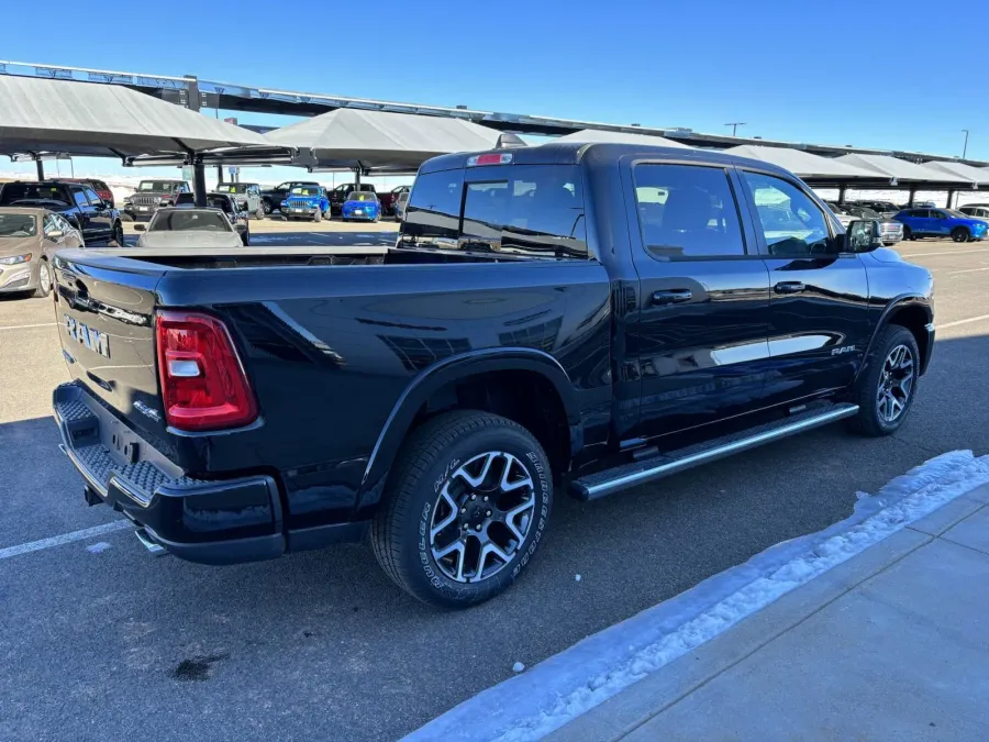 2025 RAM 1500 Laramie | Photo 7 of 15