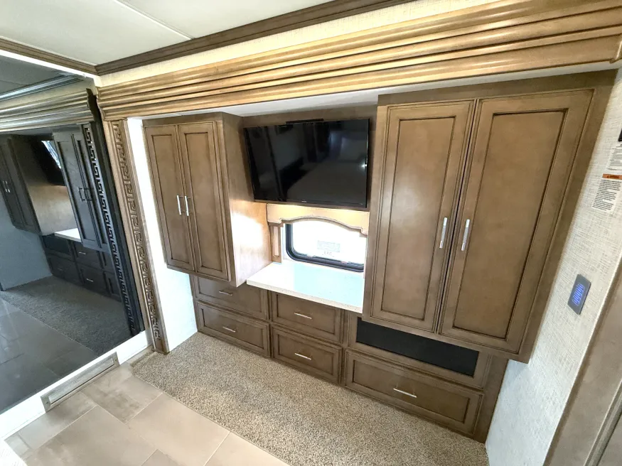 2020 Newmar Ventana 4002 | Photo 11 of 28