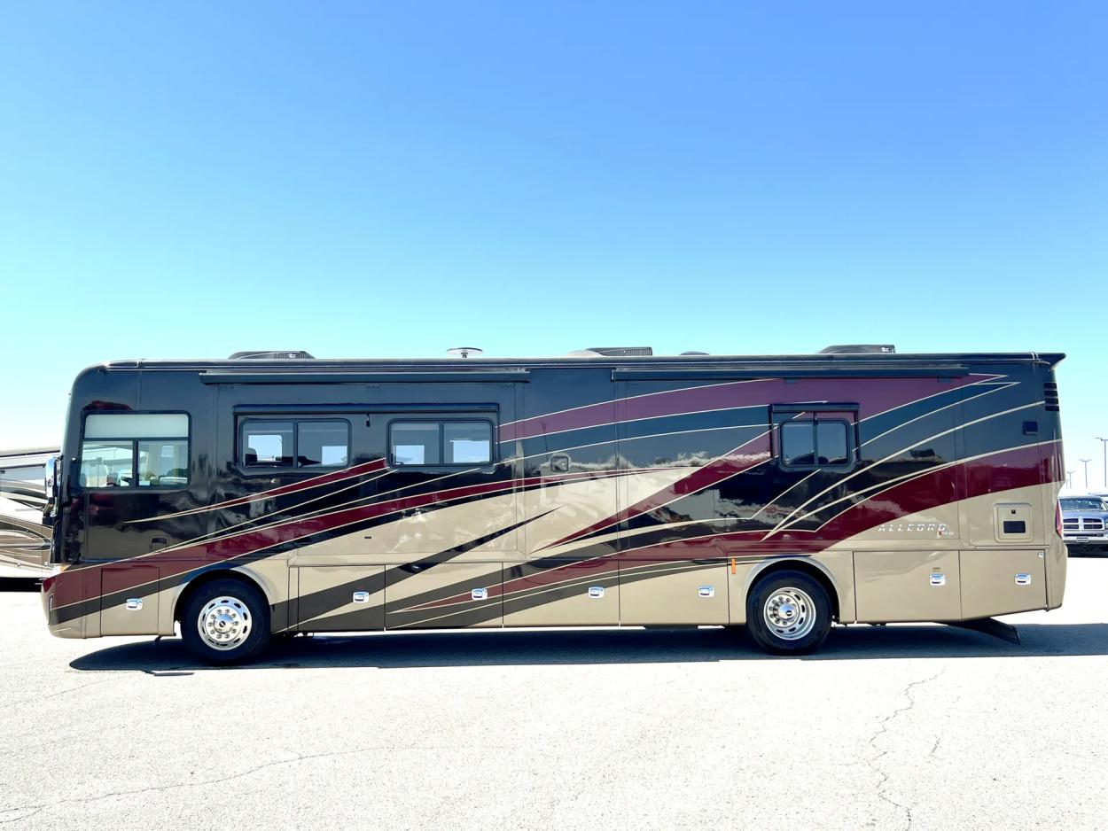 2021 Tiffin Allegro Red 37PA | Photo 21 of 29