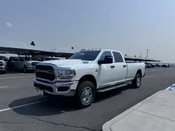 2024 RAM 3500 Tradesman | Thumbnail Photo 2 of 11