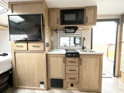 2022 Ember RV Ember FB171 | Thumbnail Photo 3 of 10