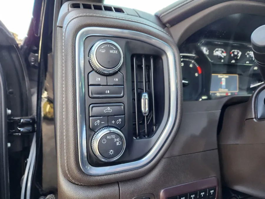 2023 GMC Sierra 3500HD SLE | Photo 6 of 28