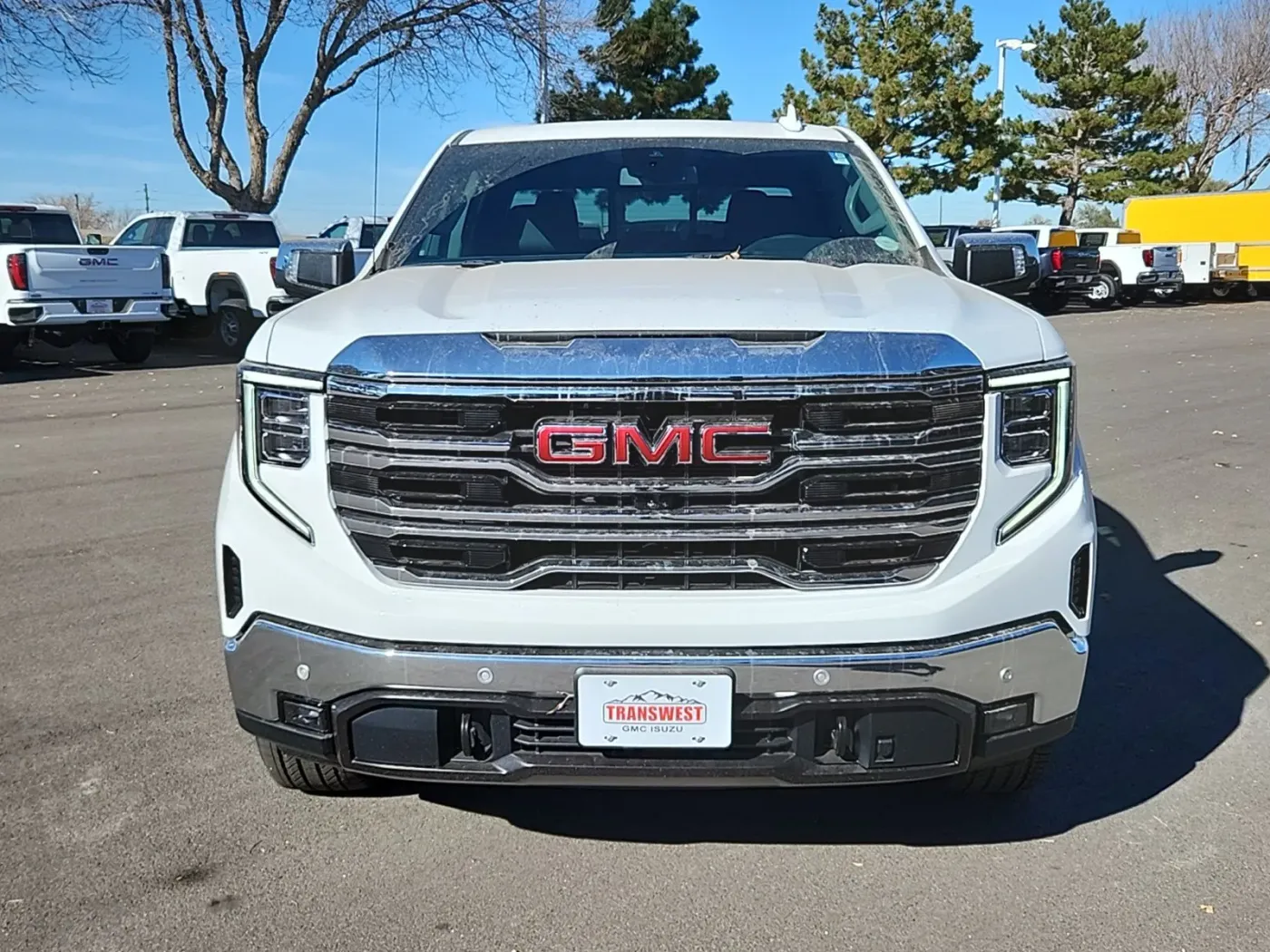 2025 GMC Sierra 1500 SLT | Photo 3 of 26