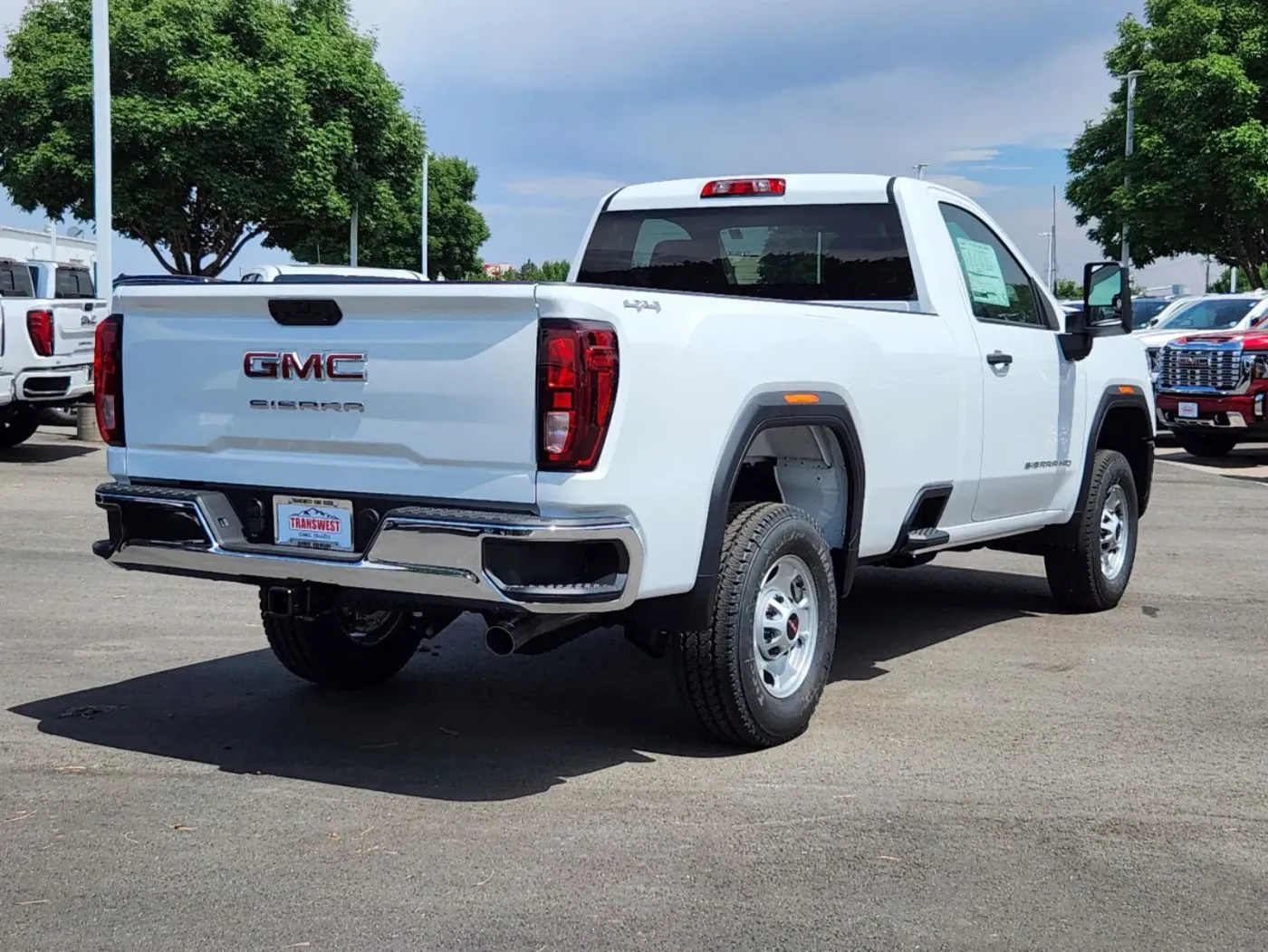 2024 GMC Sierra 2500HD Pro | Photo 2 of 25