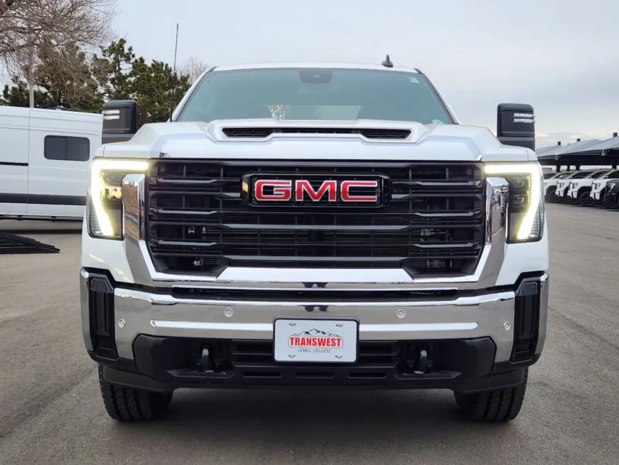 2025 GMC Sierra 2500HD Pro | Photo 4 of 29