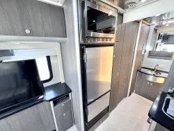 2020 Airstream Atlas Murphy Suite | Thumbnail Photo 12 of 22